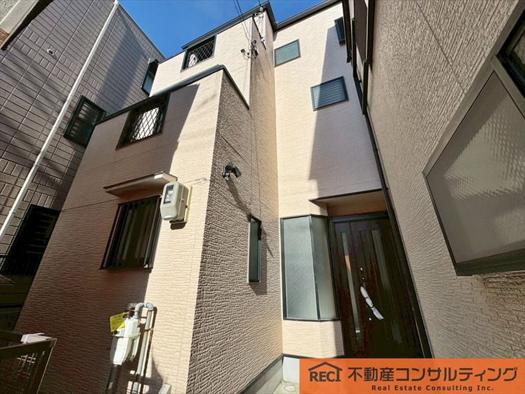 神戸市灘区灘南通6丁目　中古戸建の前面道路含む現地写真