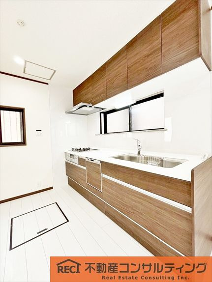 神戸市灘区灘南通6丁目　中古戸建のキッチン