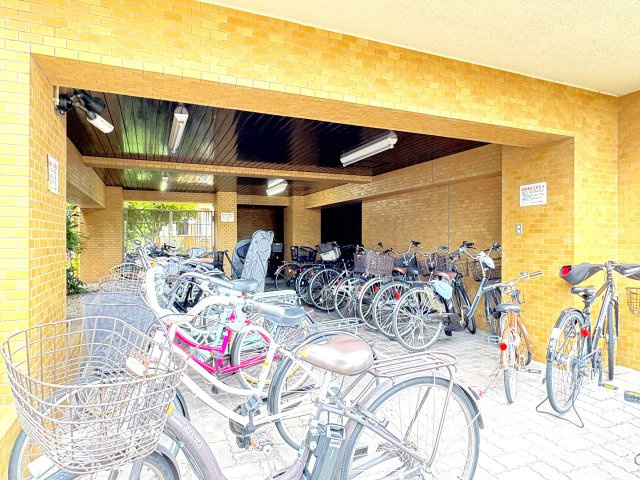 セザール竹ノ塚の駐輪場