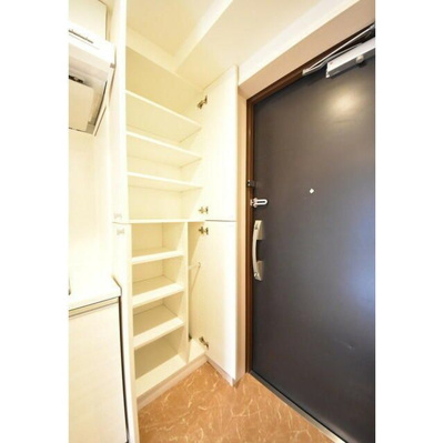 【玄関】 | ラスパシオ三軒茶屋