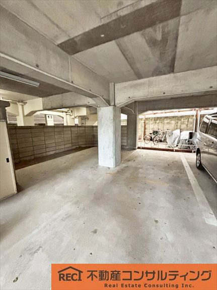メゾン原田の駐車場