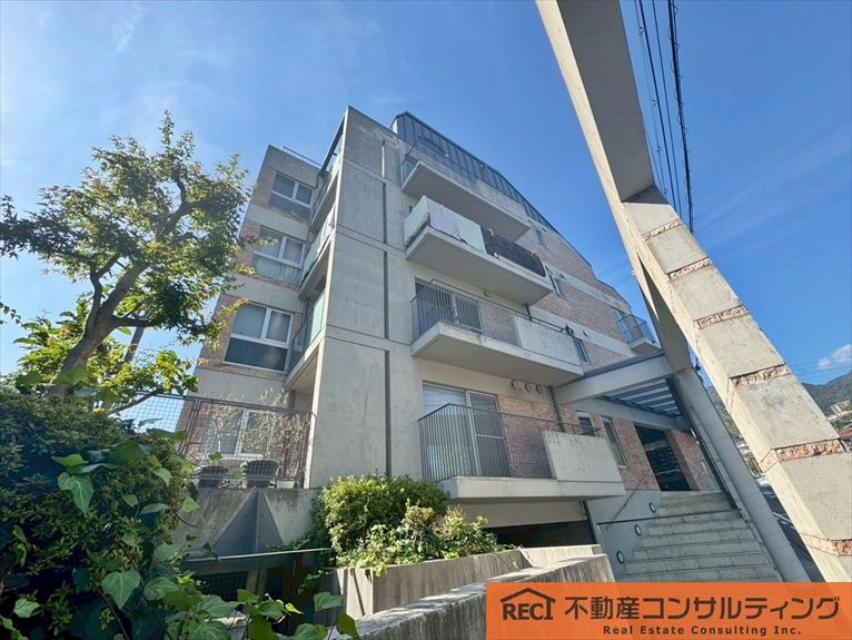 パレ六甲篠原の外観