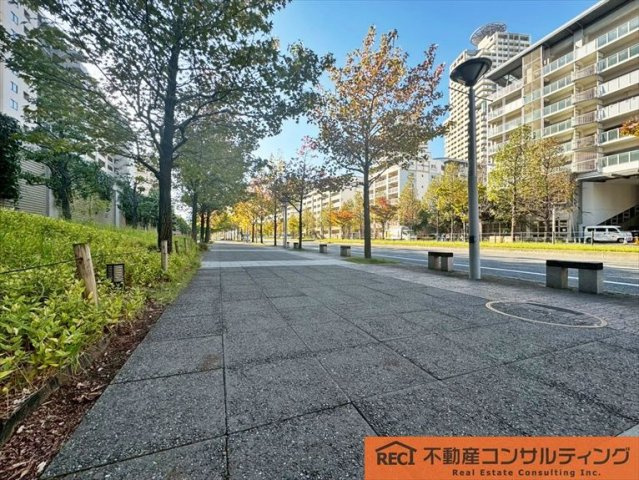 摩耶シーサイドプレイスイースト3番館の周辺