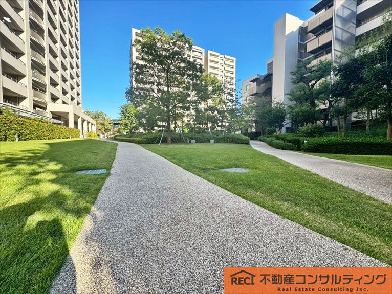 摩耶シーサイドプレイスイースト3番館の周辺