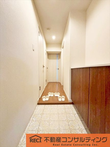 コムーネ灘の玄関