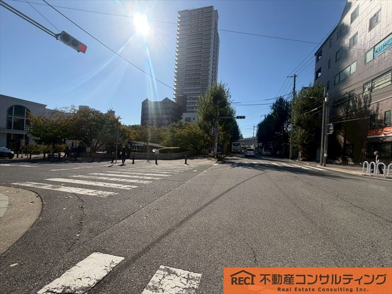 コムーネ灘の周辺