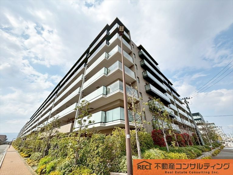 ルネ西宮甲子園の外観