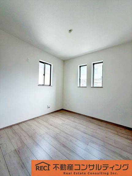 西宮市浜町　新築戸建　1号棟の洋室