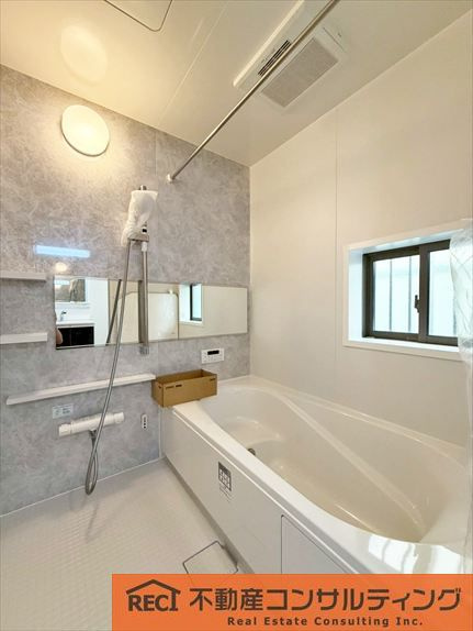 西宮市浜町　新築戸建　1号棟の浴室|全室収納付き！住宅設備も充実