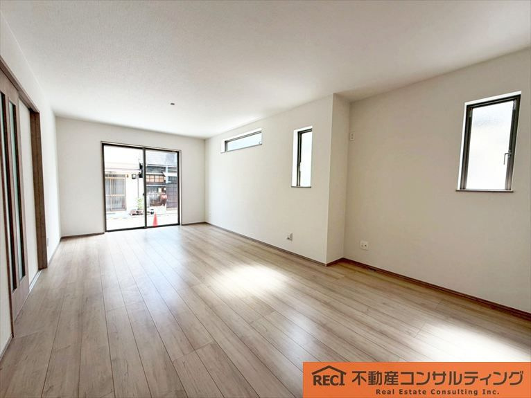 西宮市浜町　新築戸建　1号棟の内装