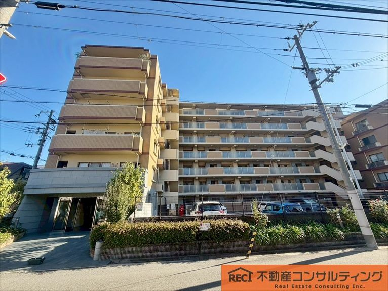 クレアーレ六甲道の外観