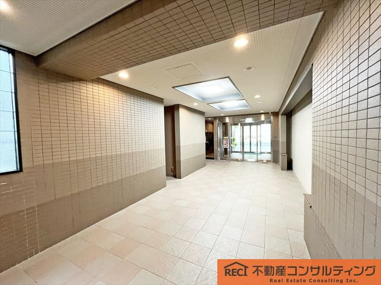 ローレルコート六甲篠原のエントランス