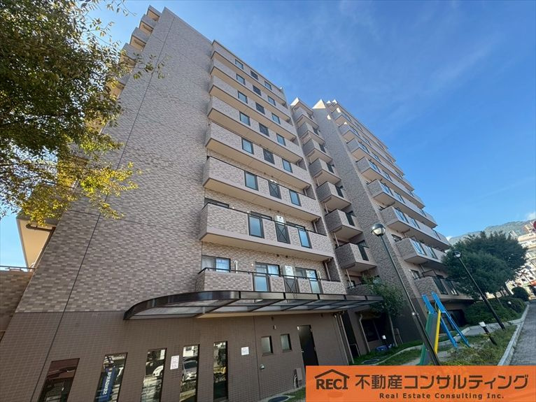 ローレルコート六甲篠原の外観