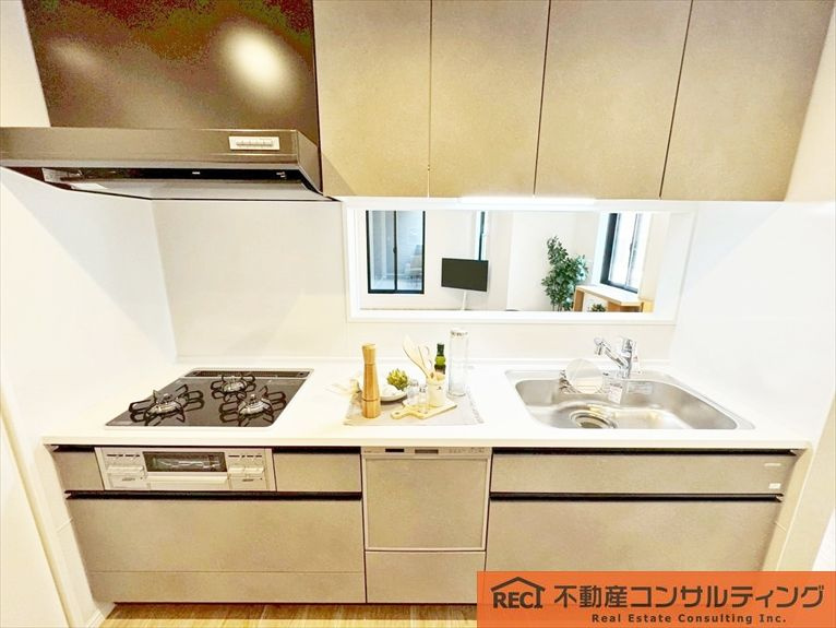 神戸市灘区灘南通1丁目　新築戸建のキッチン