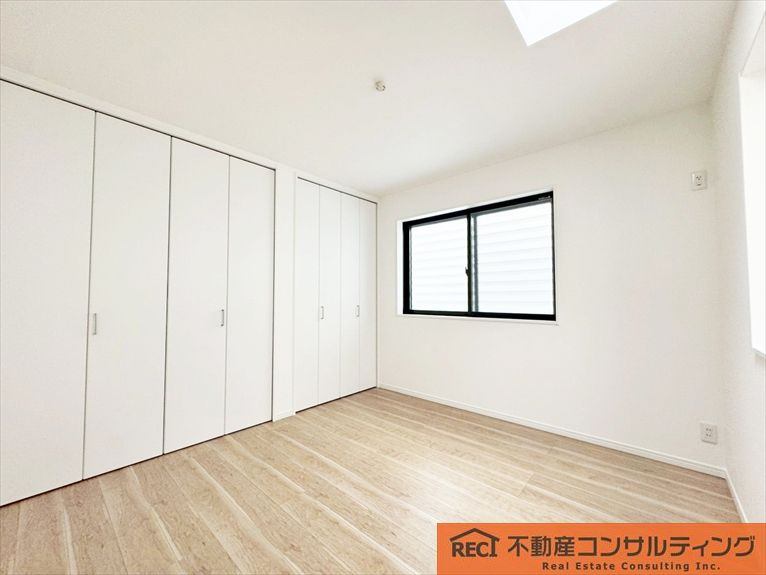 神戸市灘区灘南通1丁目　新築戸建の寝室