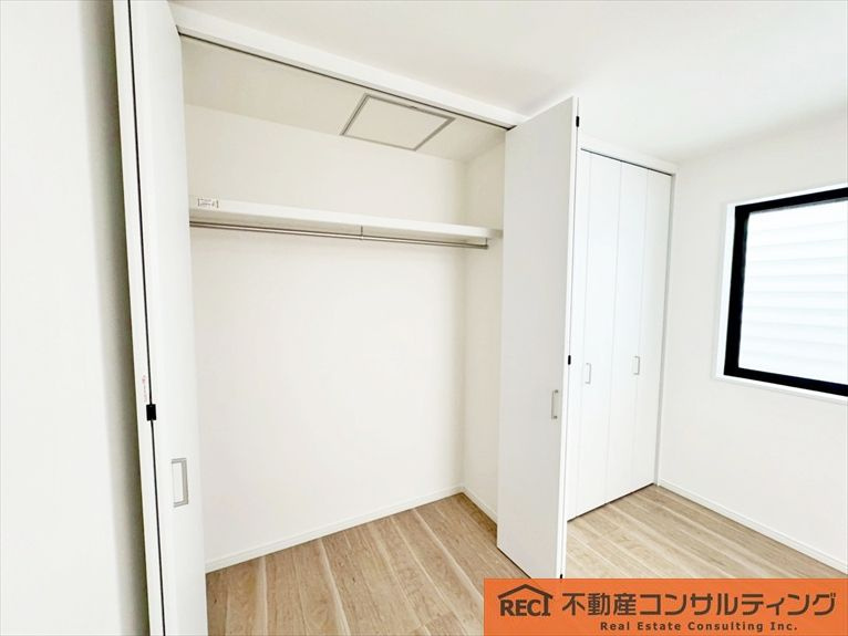 神戸市灘区灘南通1丁目　新築戸建の収納