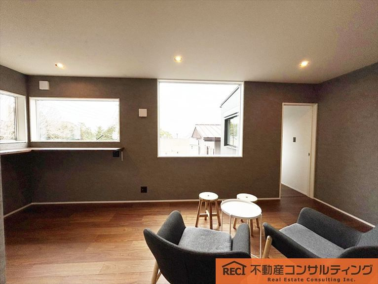 神戸市東灘区渦森台4丁目 新築戸建の洋室