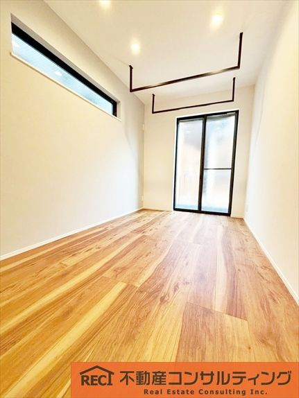 神戸市灘区五毛通２丁目　新築戸建の洋室