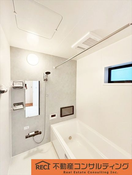 神戸市灘区五毛通２丁目　新築戸建の浴室
