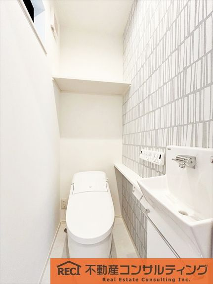 神戸市灘区五毛通２丁目　新築戸建のトイレ