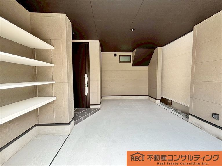 神戸市灘区五毛通２丁目　新築戸建の駐車場