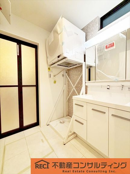 神戸市灘区五毛通２丁目　新築戸建の洗面所