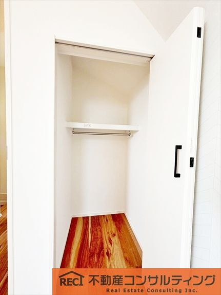 神戸市灘区五毛通２丁目　新築戸建の収納