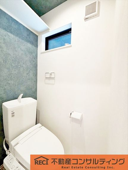 神戸市灘区五毛通２丁目　新築戸建のトイレ