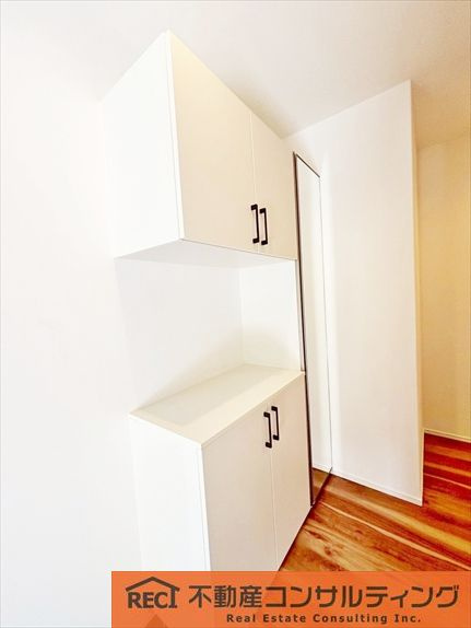 神戸市灘区五毛通２丁目　新築戸建の玄関