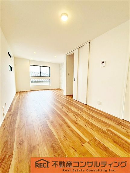 神戸市灘区五毛通２丁目　新築戸建の内装