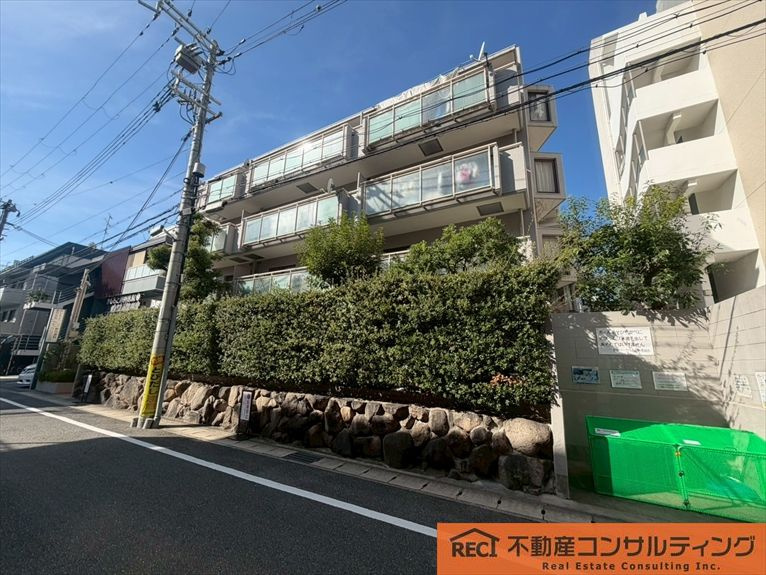 東灘パークハイムの外観
