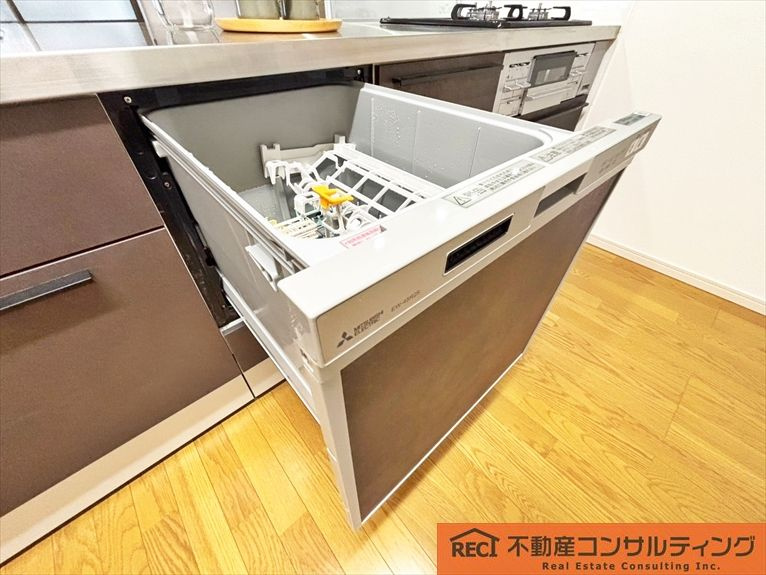 西宮市苦楽園四番町　中古戸建のキッチン