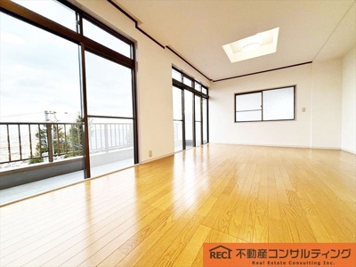 【内装】 | 西宮市苦楽園四番町　中古戸建 | 陽当たり良好