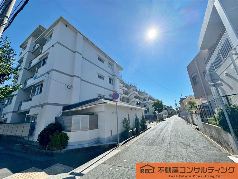 パレ住吉川の外観