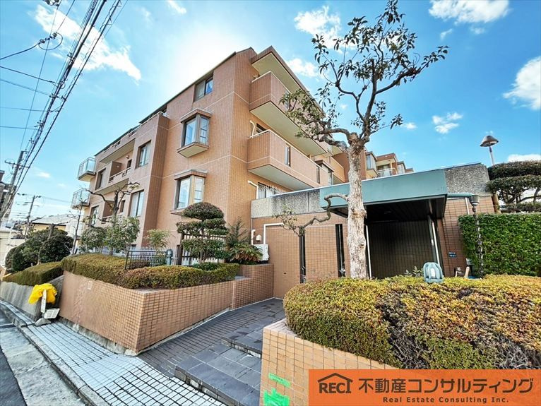 ファミーユ御影西平野