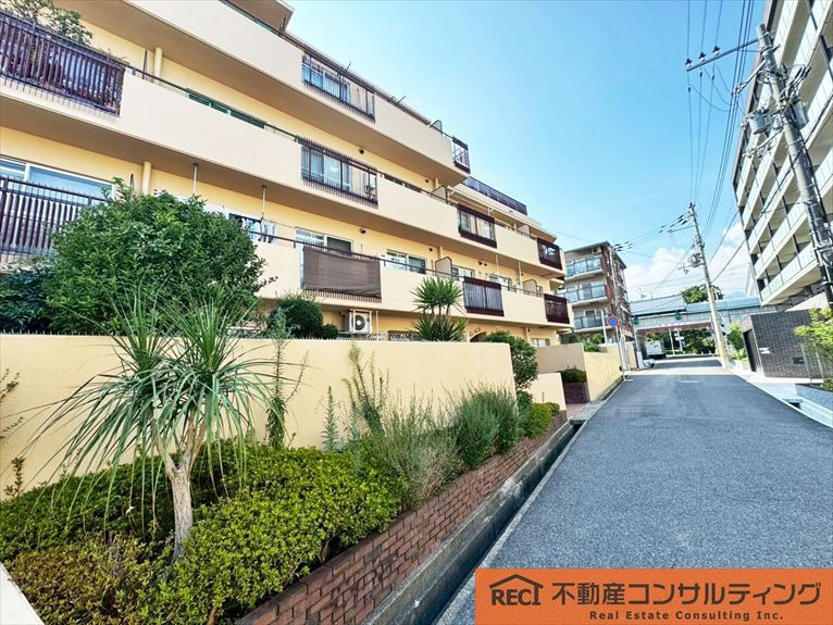 ダイアパレス魚崎の外観