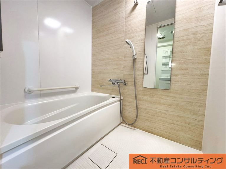 ダイアパレス魚崎の浴室