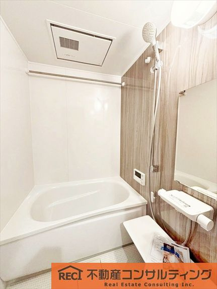 住吉川向コーポラスの浴室