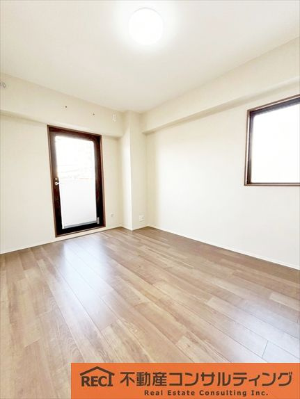 ディアエスタ・ミオ甲子園一番町の洋室