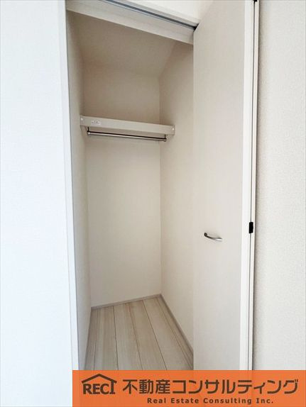 神戸市灘区神ノ木通3丁目　新築戸建　2号棟の収納