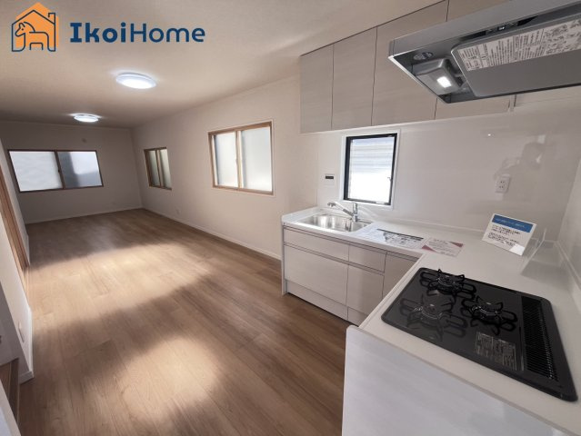 明石市田町2丁目　中古戸建の内装|【ホームページに現地動画掲載中】●年中無休：当日予約可●リビングは長方形で家具を配置しやすい間取り。