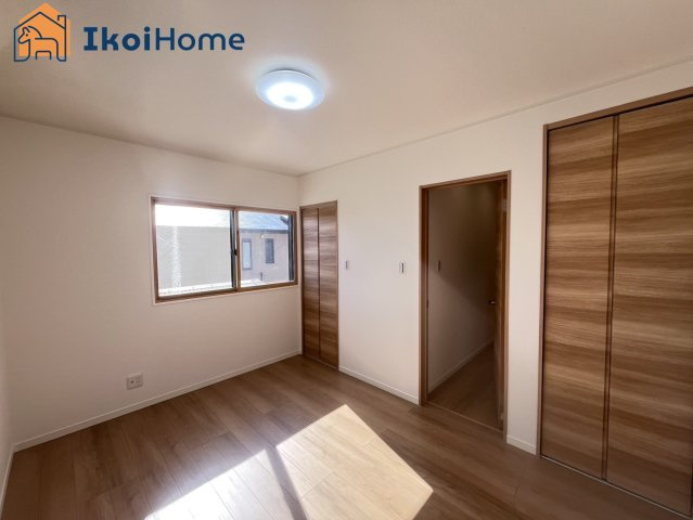 明石市田町2丁目　中古戸建の寝室|【ホームページに現地動画掲載中】●年中無休：当日予約可●オプションでフローリング強化のコーティングも