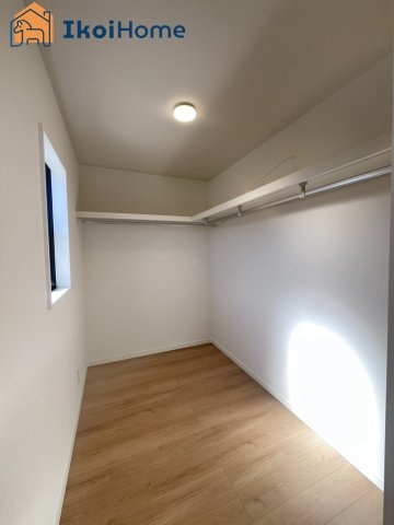 明石市田町2丁目　中古戸建の収納|【ホームページに現地動画掲載中】●年中無休：当日予約可●WIC完備でお洋服など沢山収納できます！