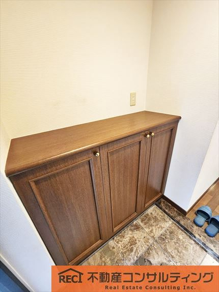 グランステイツ六甲・桜通の玄関