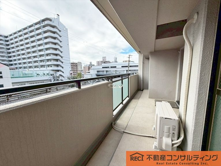 甲南グランヴェルジュ灘のバルコニー