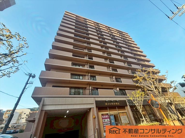 ハイツ本山の外観