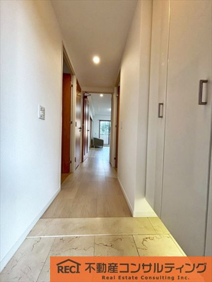 【玄関】 | ロイヤルグラン夙川