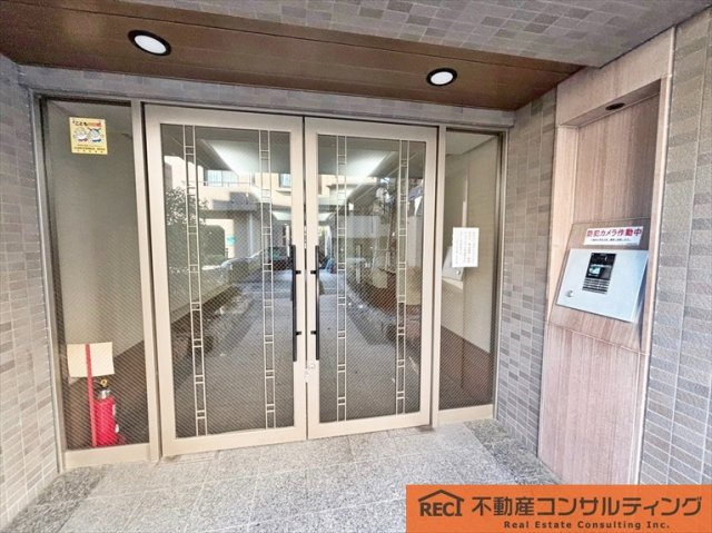 モンセーヌ香櫨園のエントランス