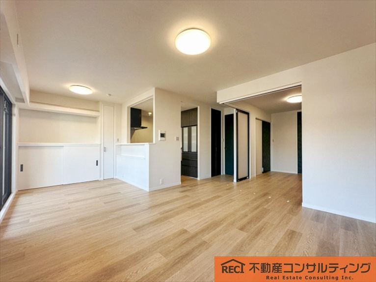 モンセーヌ香櫨園の居間・リビング