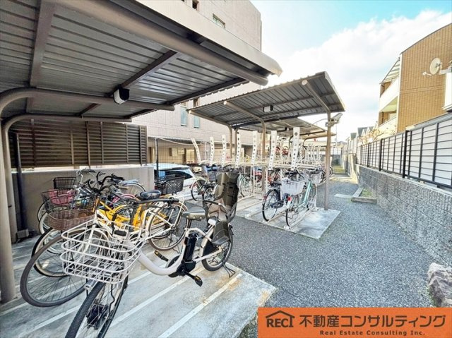 モンセーヌ香櫨園の駐車場
